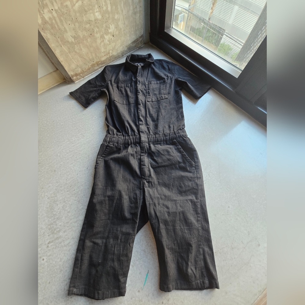 2Y Premium men's black jumpsuit shorts sz m